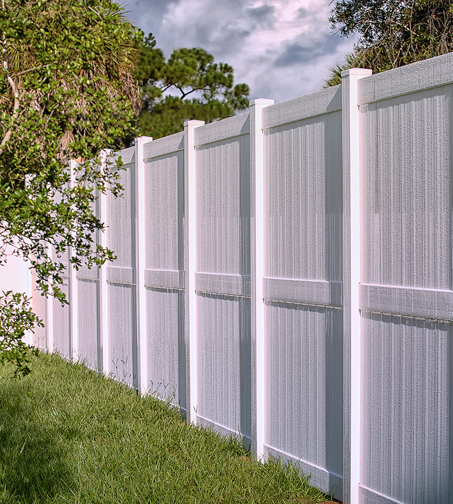 Vinyl fencing in Sherman Oaks, CA